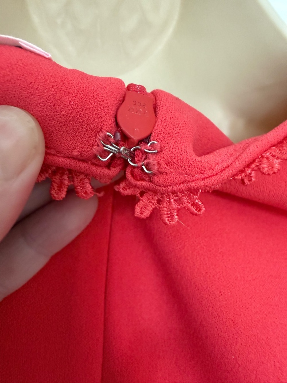 Calvin Klein Red Sheath Dress Size 4 Floral Trim Sleeveless Career - Picture 7 of 12